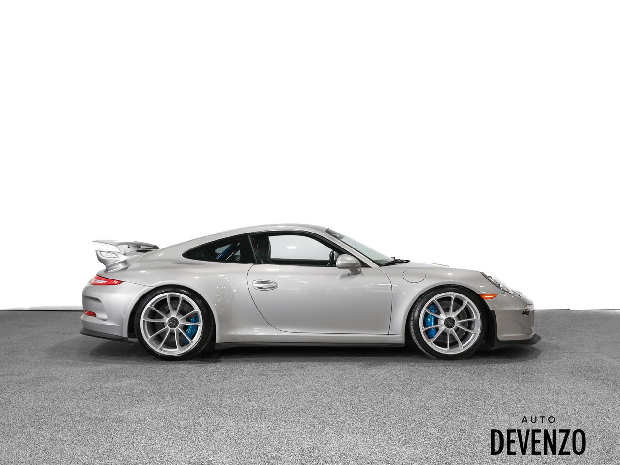 2015 Porsche 911 Grey Saint-Eustache - photo #2