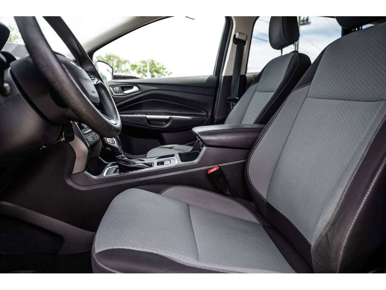 2018 Ford Escape gray Sainte-Julienne - photo #13