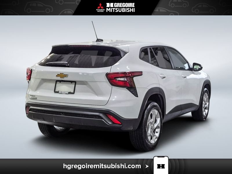 2025 Chevrolet Trax White Laval - photo #8