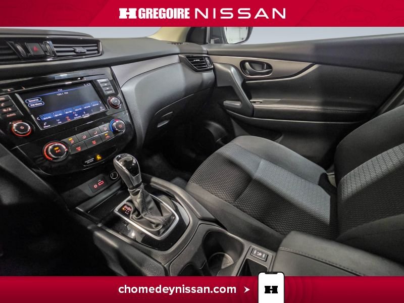 Nissan Qashqai 2023 Gris Laval - photo #19