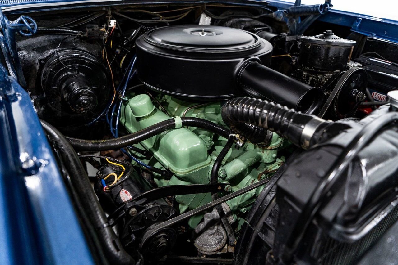 Buick Special 364/300HP NailHead 1 of only 2,056 | PRICE IN USD 1957 Bleu Montréal - photo #17