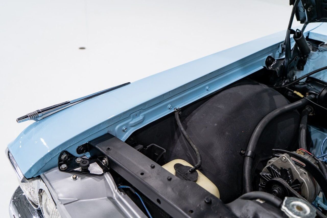 1961 Pontiac Bonneville **PRIX EN USD**C8 Suffix 389cu.in. TriPower 4 Speed Blue Montreal - photo #58