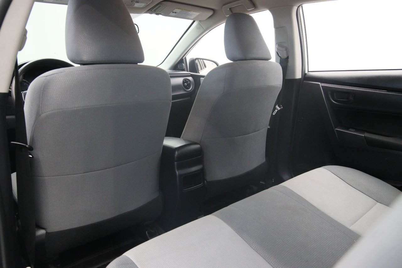 Toyota Corolla NIV 2T1BURHE5JC086477 2018 Blanc Baie-Comeau - photo #8
