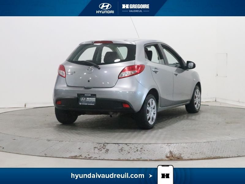 2011 Mazda 2 Silver Blainville - photo #10