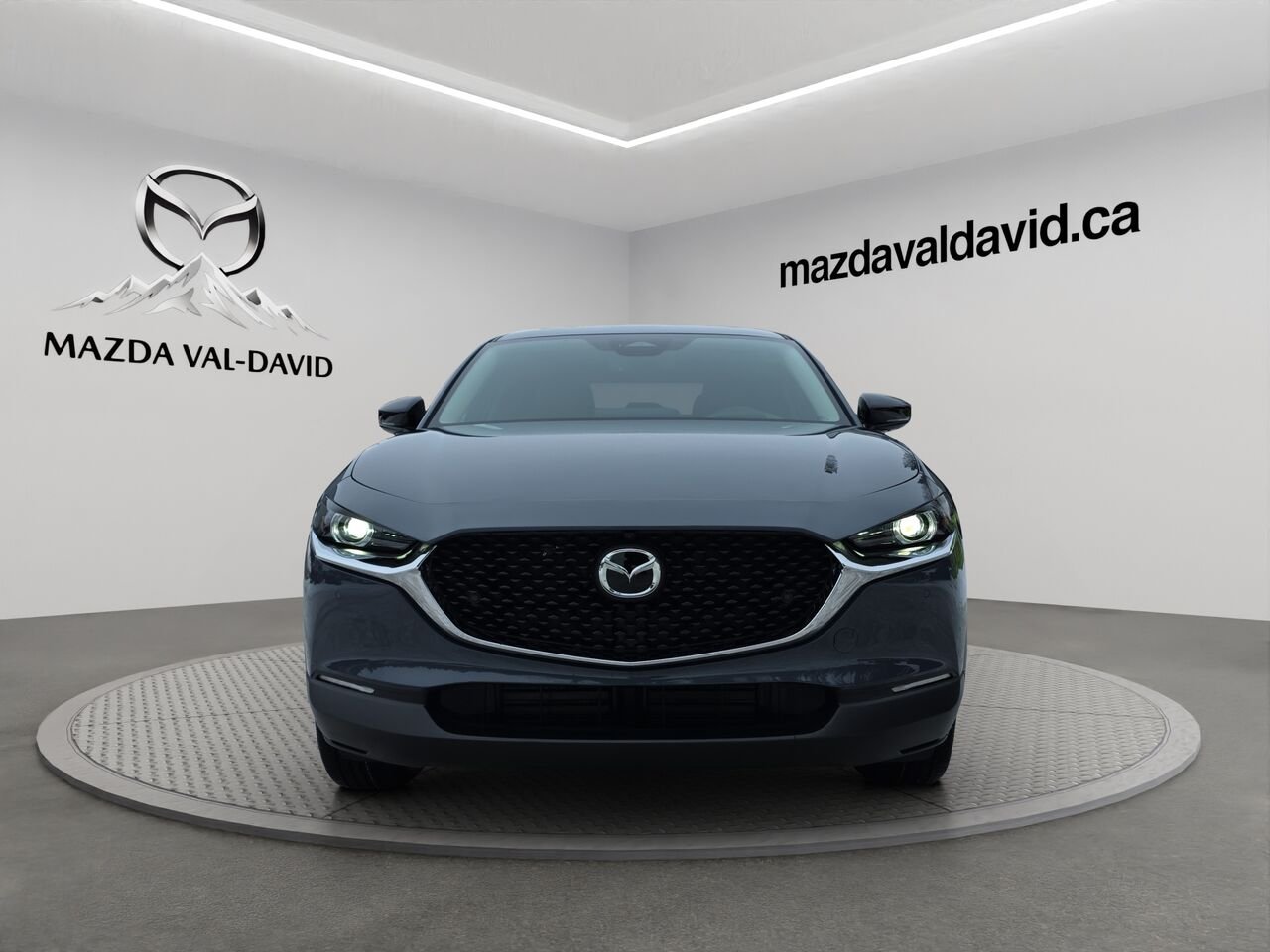 Mazda CX-30 GT, awd, toit ouvrant, Écran 360 degré, Navigation, chargeur sans fil pour cellulaire 2026 Gris aéro métallisé Val-David - photo #2