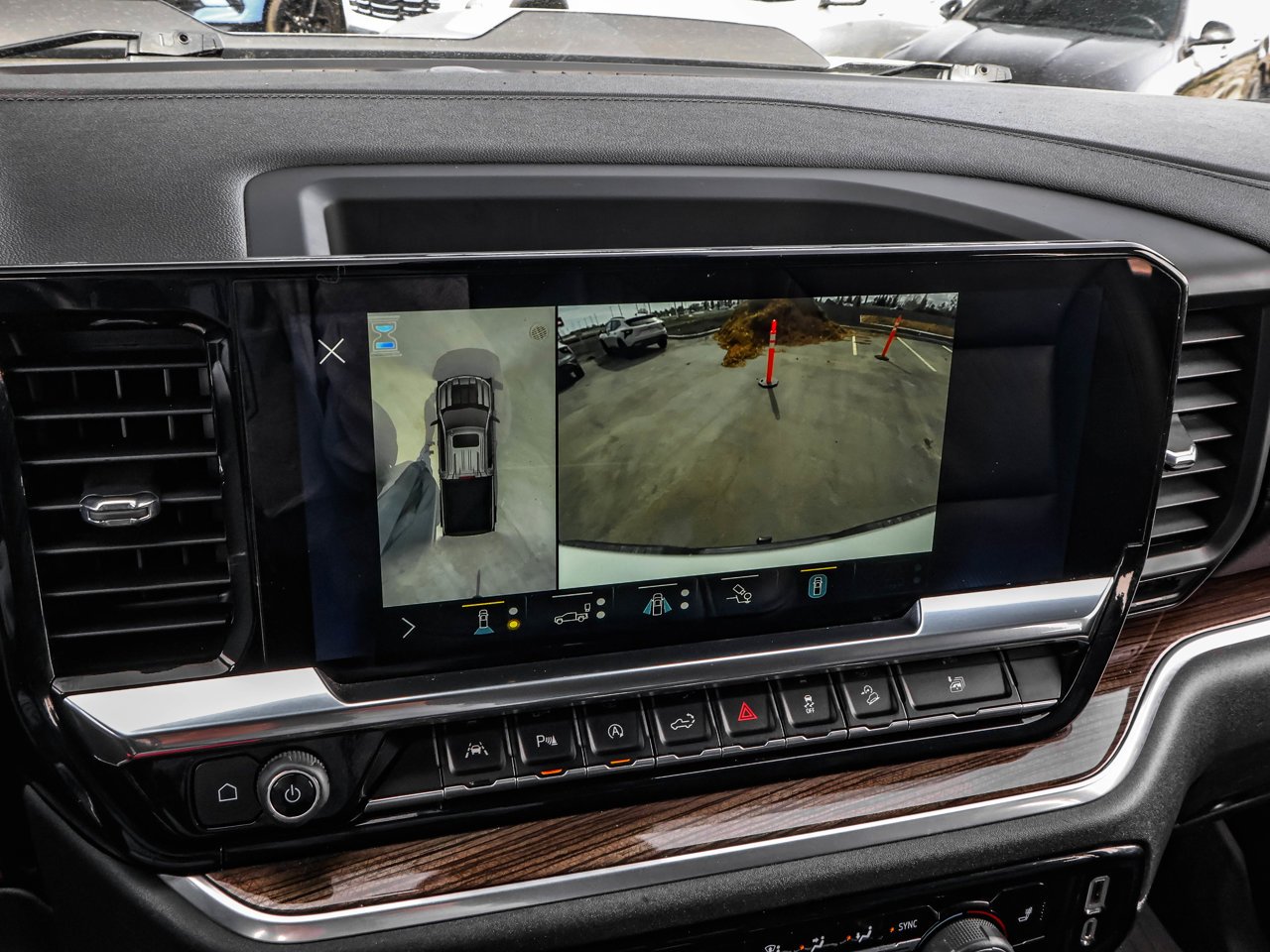2022 Chevrolet Silverado 1500 4WD Crew Cab 147 LT Trail Boss White Sherwood Park - photo #29