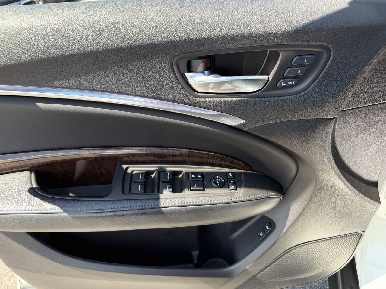 2017 ACURA MDX TECH Ensemble Technologique 4 portes SH-AWD White Ottawa & Gatineau - photo #2