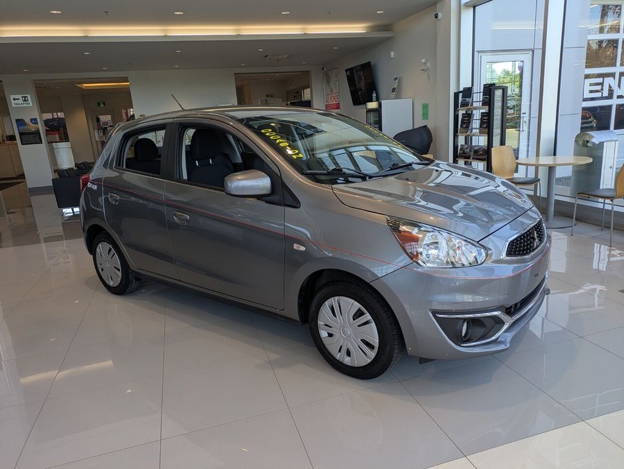 Mitsubishi Mirage SE 2020 Gris