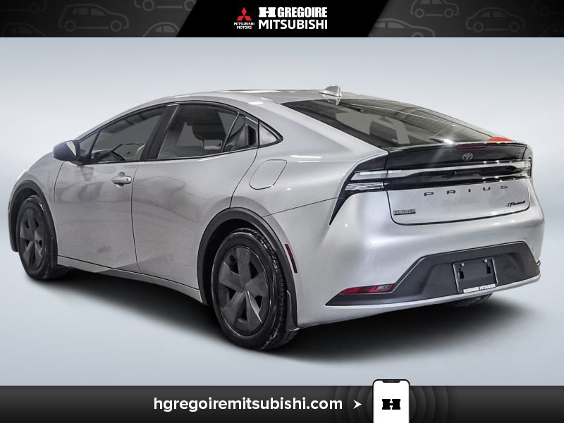 Toyota Prius 2024 Argent Blainville - photo #5