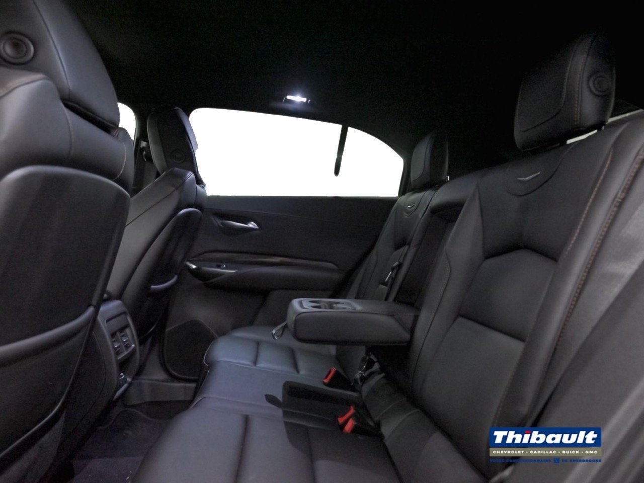 2023 Cadillac XT4 SPORT AWD Saint-Eustache - photo #8