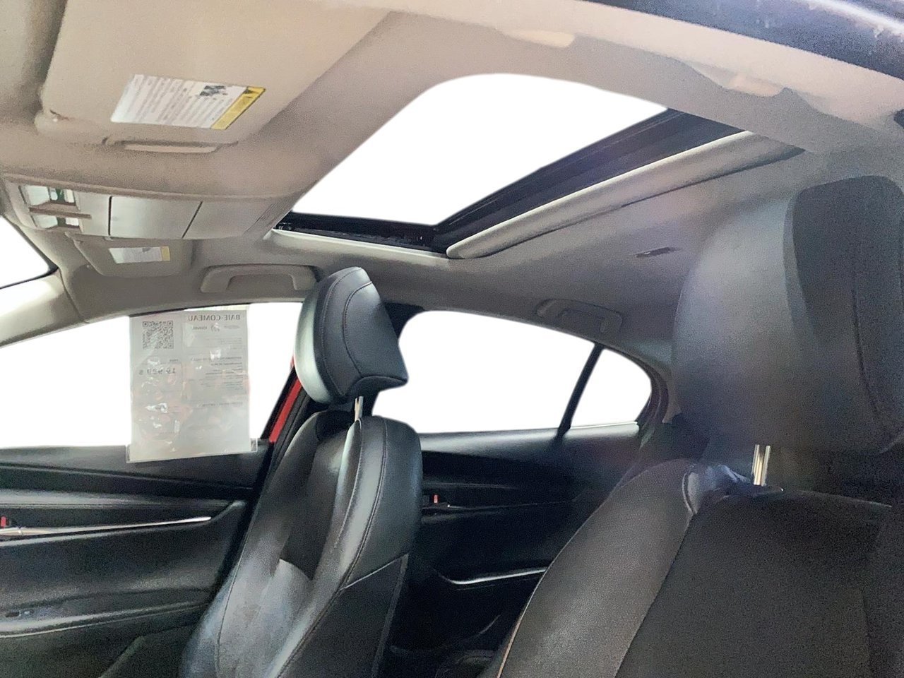 2019 Mazda Mazda3 VIN JM1BPBDM0K1121945 Red Baie-Comeau - photo #10