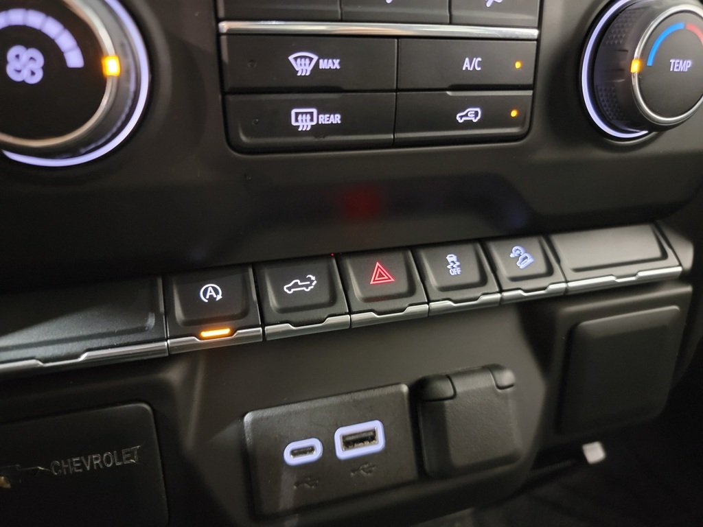 2022 Chevrolet Silverado 1500 LTD 4WD Crew Cab 157" Custom Trail Boss Black Val-David - photo #23