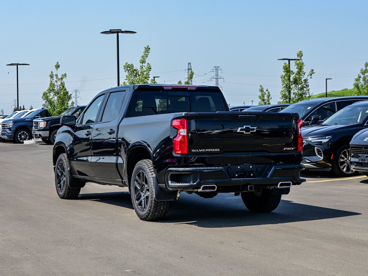 2024 Chevrolet Silverado 1500 4WD Crew Cab 147 RST Black Sherwood Park - photo #10