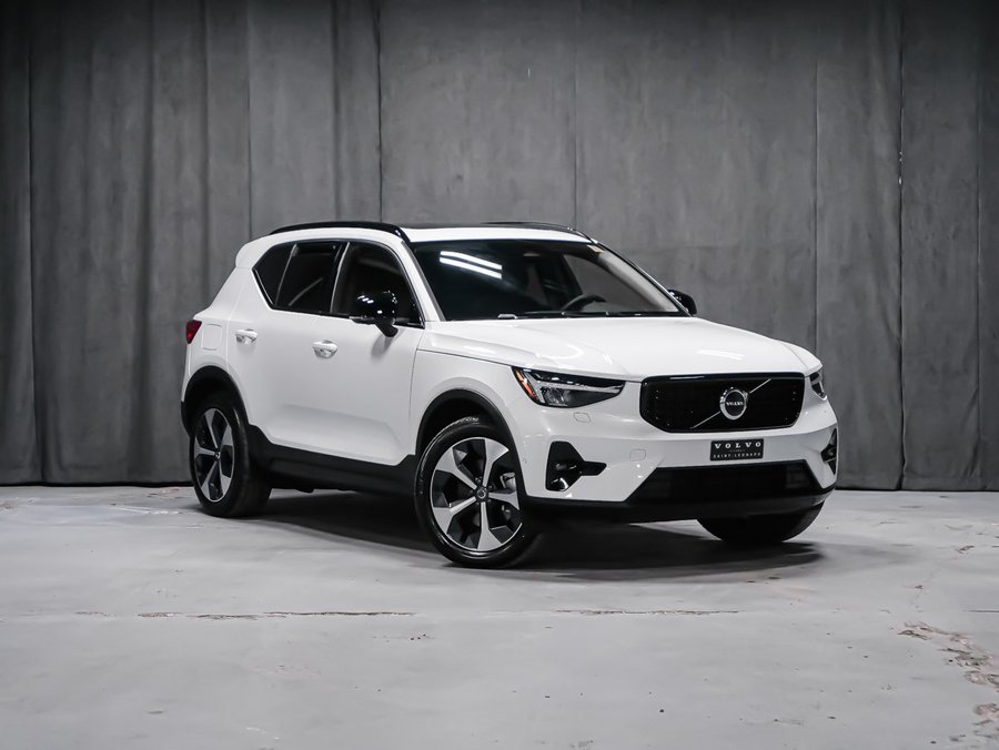 Volvo XC40 B5 PLUS DARK CLIMAT 2025 Blanc