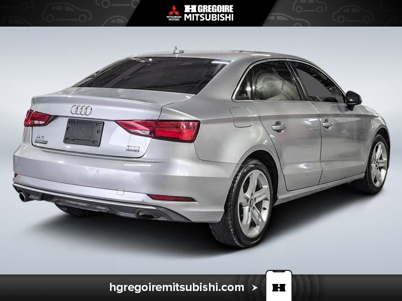 Audi A3 MP4422 | 2.0T Komfort * AWD* Cuir * Mags * Toit 2017 Argent Laval - photo #8