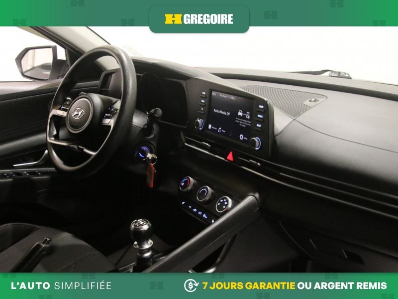 2022 Hyundai Elantra White Blainville - photo #29