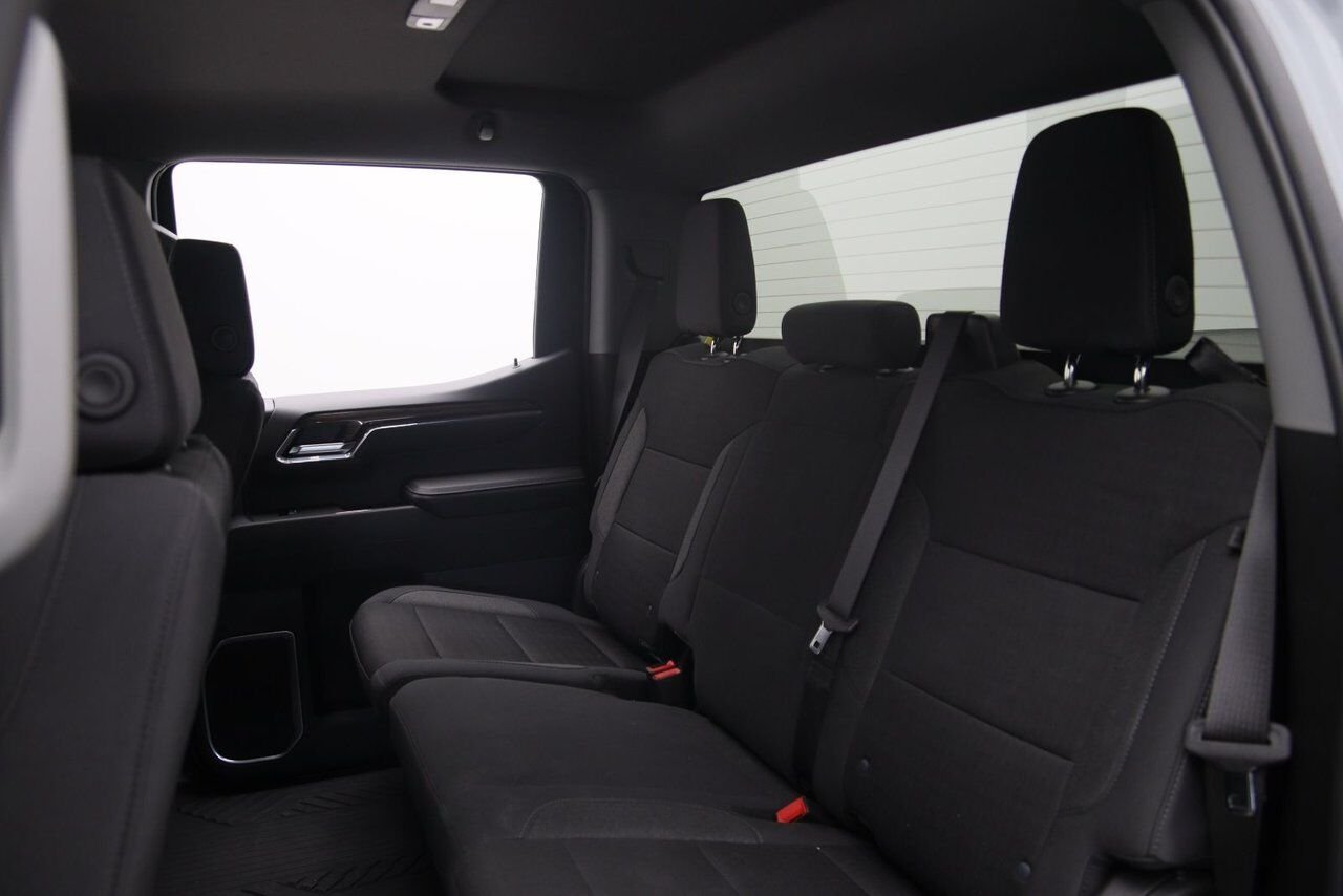 2024 Chevrolet Silverado 1500 VIN 1GCUDEED8RZ166970 Grey Baie-Comeau - photo #23
