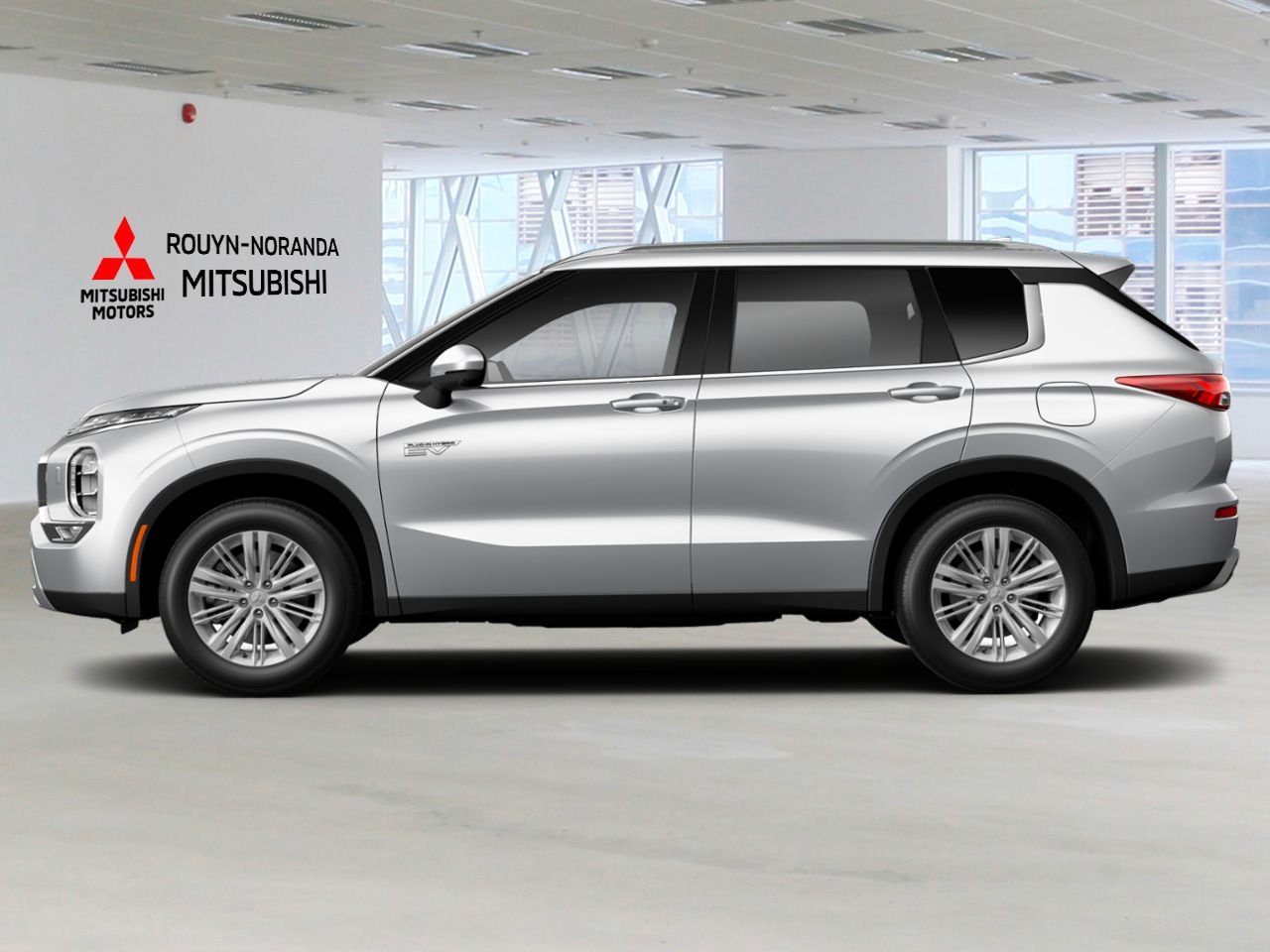 Mitsubishi Outlander PHEV LE S-AWC 2026 Argent sterling Rouyn-Noranda - photo #1