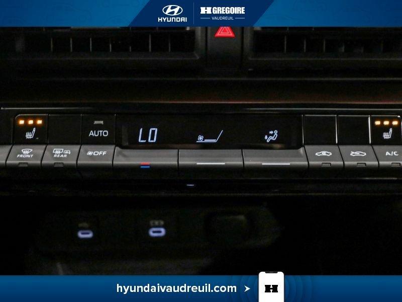 2026 Toyota Prius Silver Saint-Eustache - photo #27