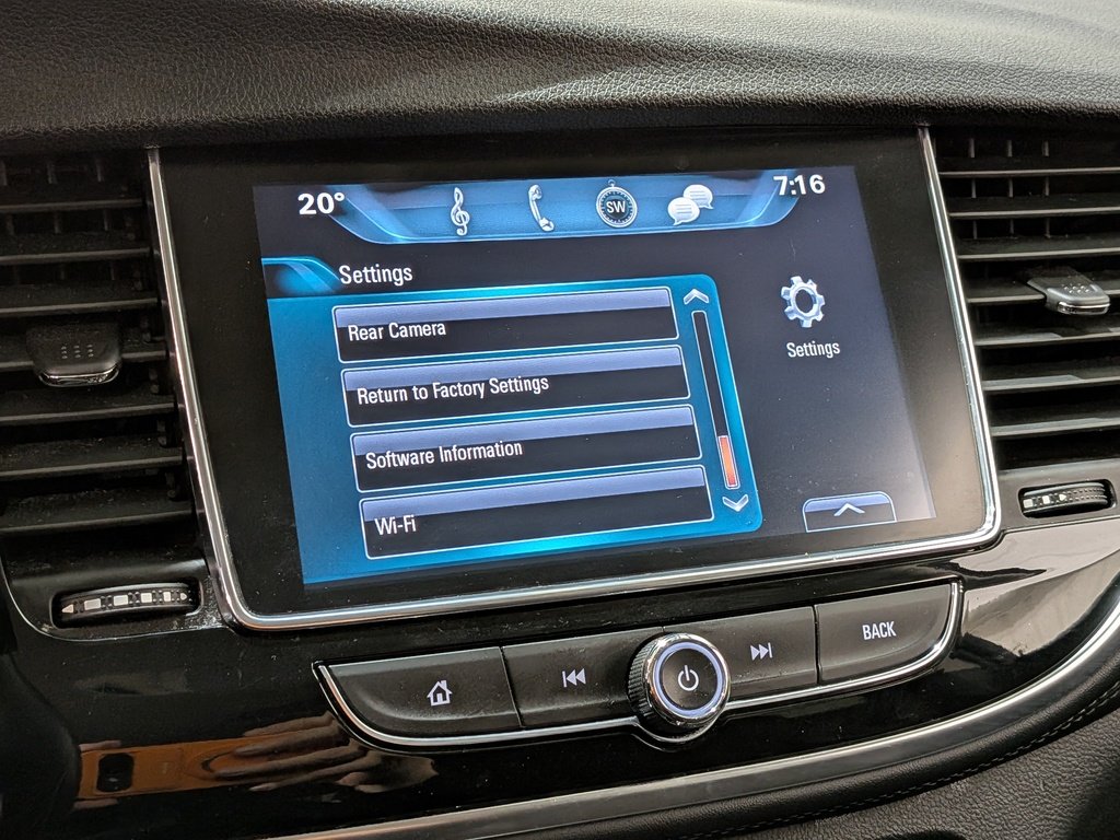 2017 Buick Encore FWD 4dr Sport Touring Silver Val-David - photo #22