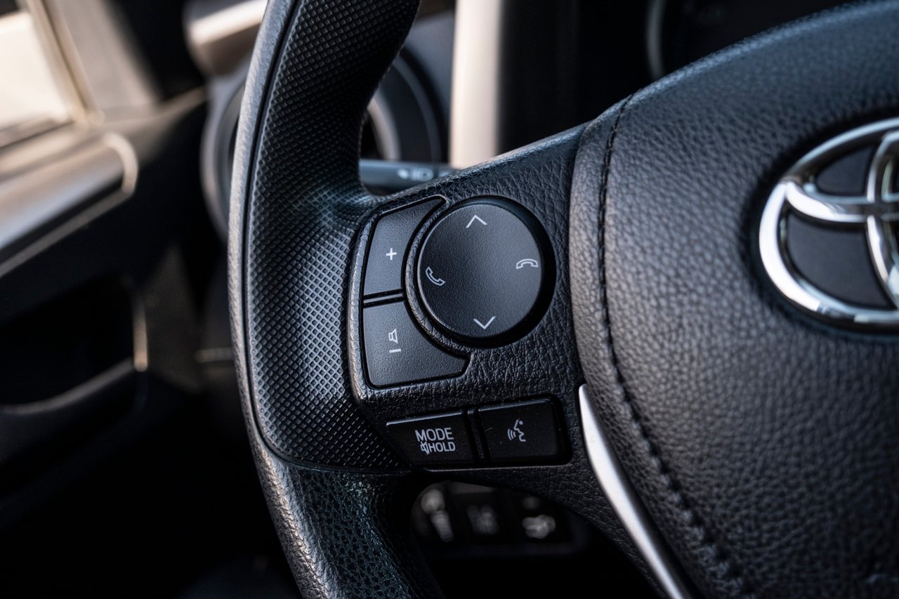 Toyota RAV4 2018 Gris Gatineau - photo #14