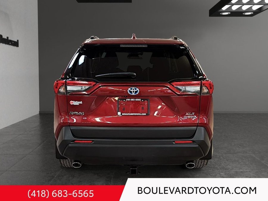 2022 Toyota RAV4 2022 Red
