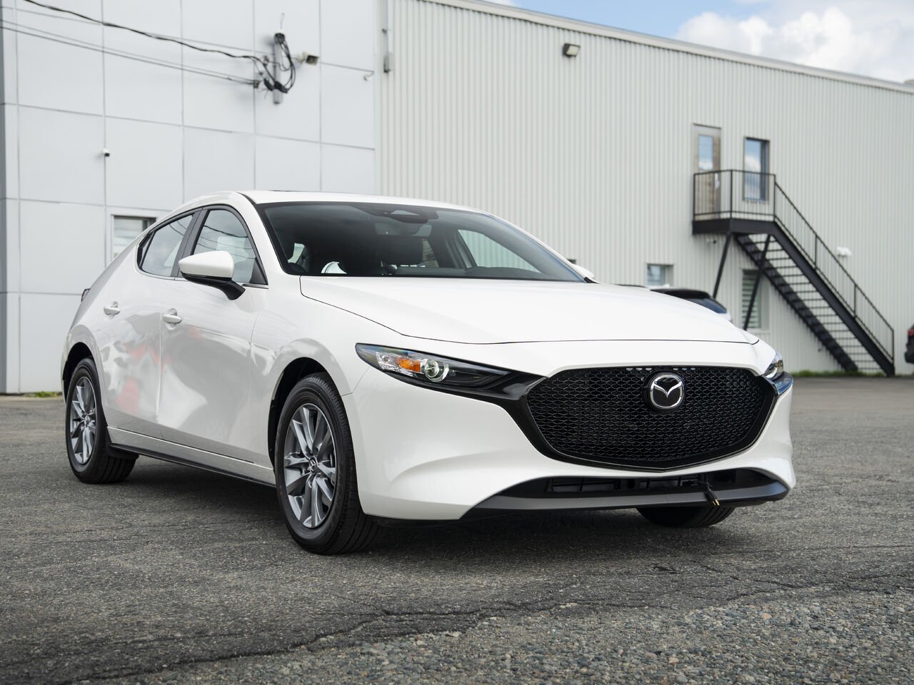 MAZDA Mazda3 Sport 2683 | GS TI i-ACTIV BA 2026 Blanc neige nacré Val-d'Or - photo #2