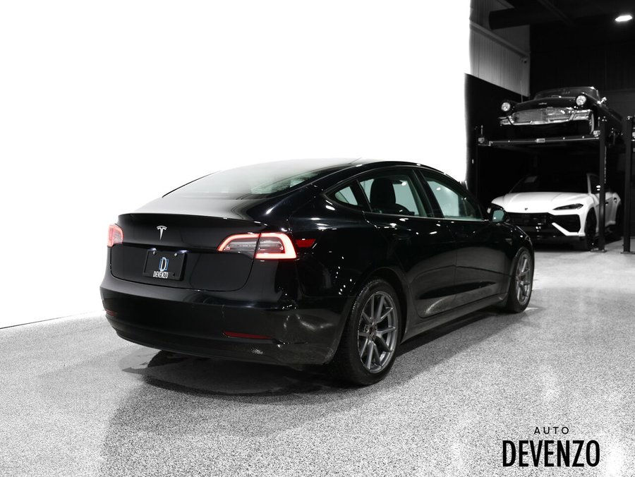 2022 Tesla Model 3 Standard Range RWD 2022 Black