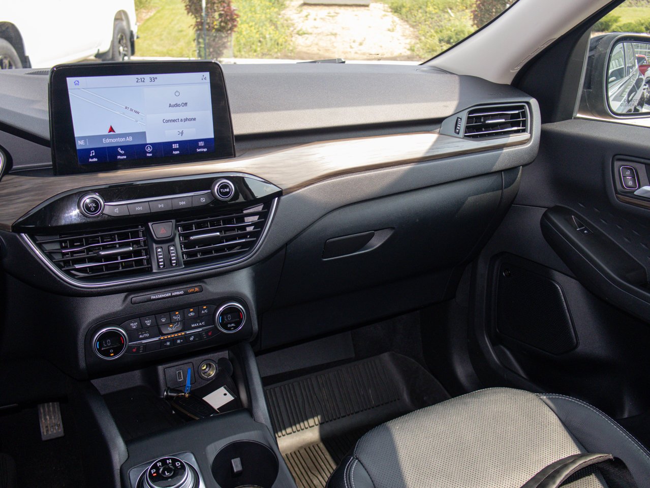 2020 Ford Escape Titanium Hybrid AWD Black Sherwood Park - photo #31