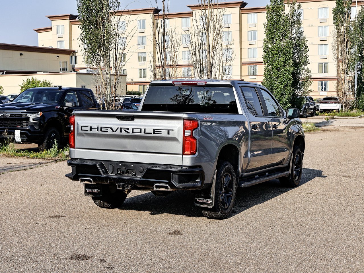 2024 Chevrolet Silverado 1500 4WD Crew Cab 147 LT Trail Boss Grey Sherwood Park - photo #12