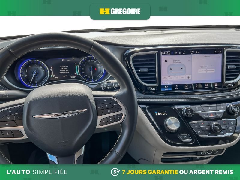 2022 Chrysler Pacifica Grey Laval - photo #22