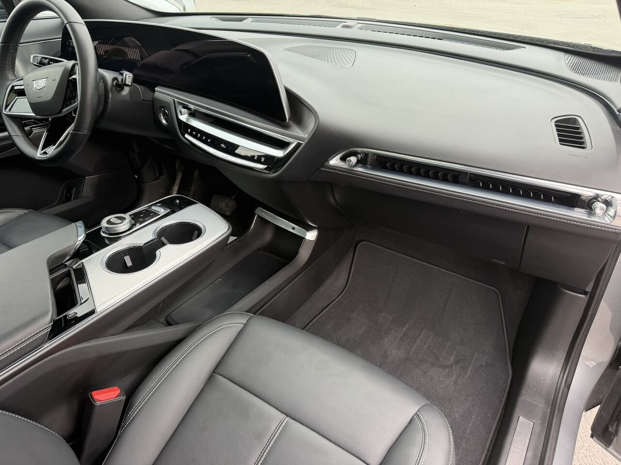 2024 Cadillac LYRIQ Tech FINANCEMENT À PARTIR DE 0.99% Grey Laval - photo #18
