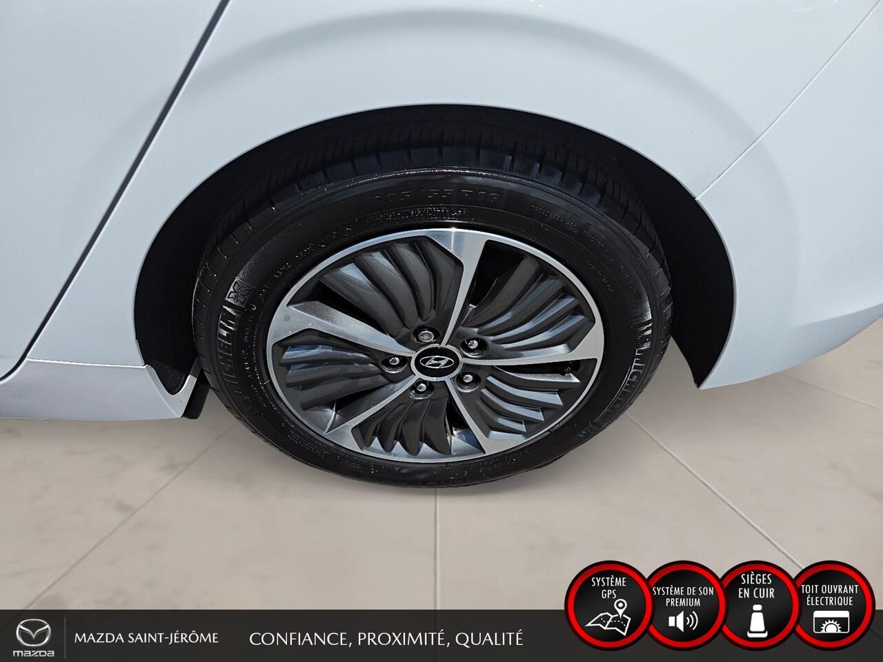 2020 Hyundai Ioniq hybride rechargeable Ultimate | TOIT OUVRANT | CUIR | White Saint-Jérôme - photo #11