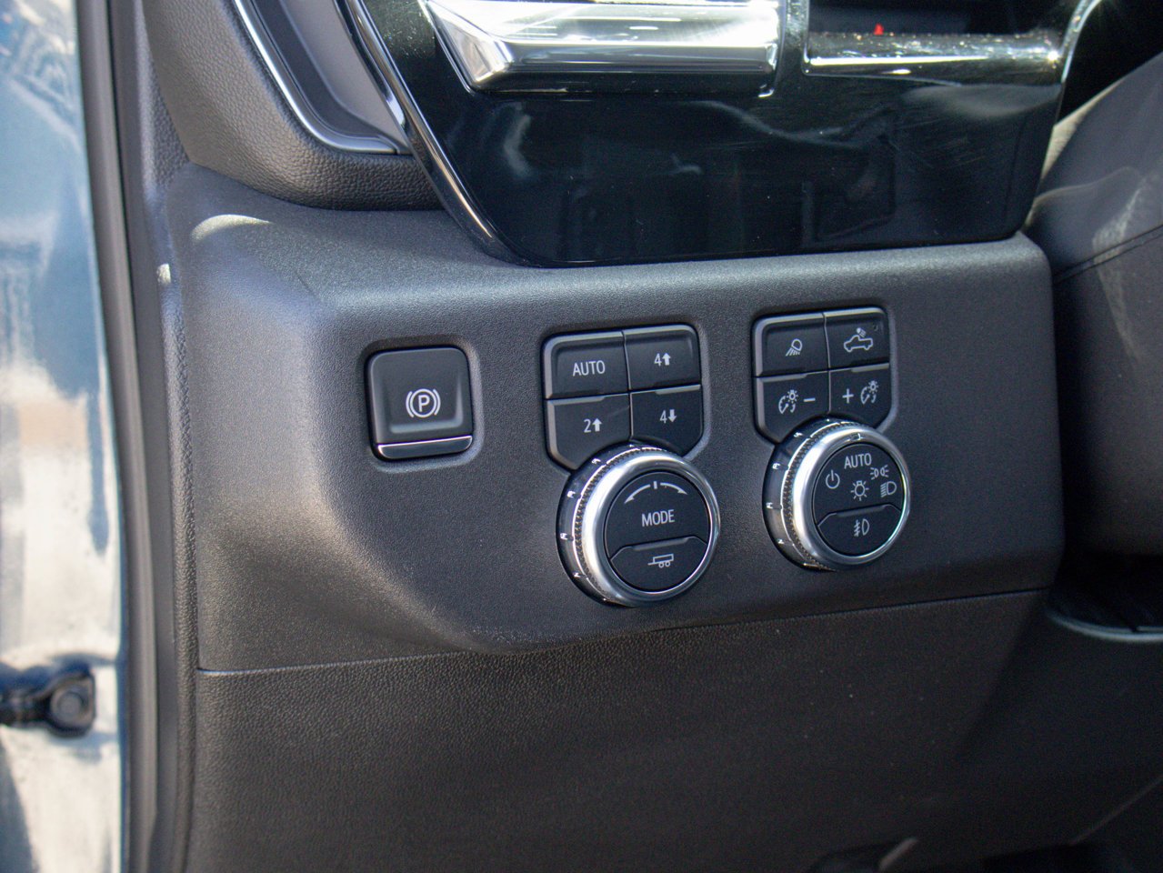 2024 GMC Sierra 1500 4WD Crew Cab 147 SLT Grey Sherwood Park - photo #20