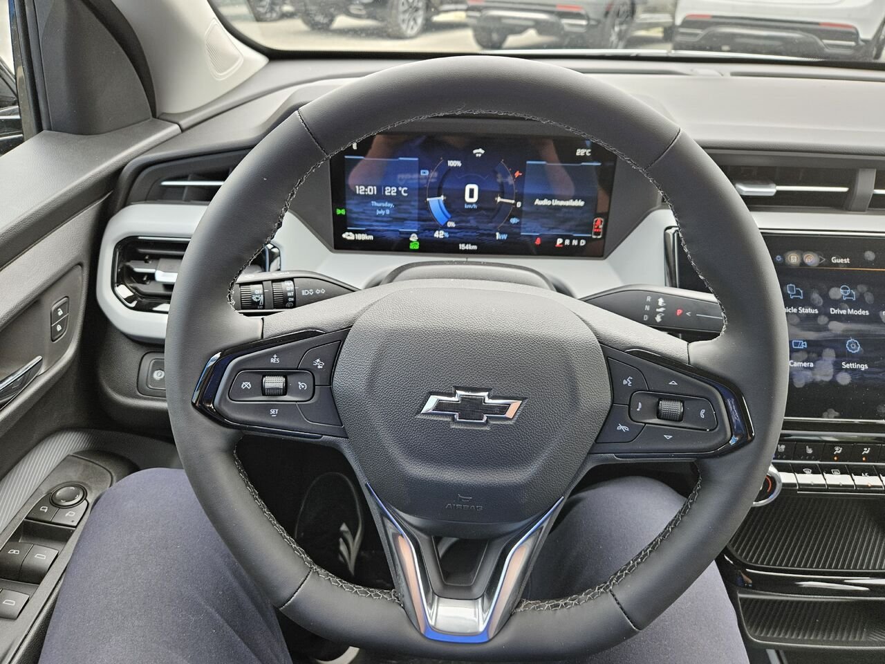 2027 Chevrolet Bolt RS 4 portes TA Summit White Thetford Mines - photo #8