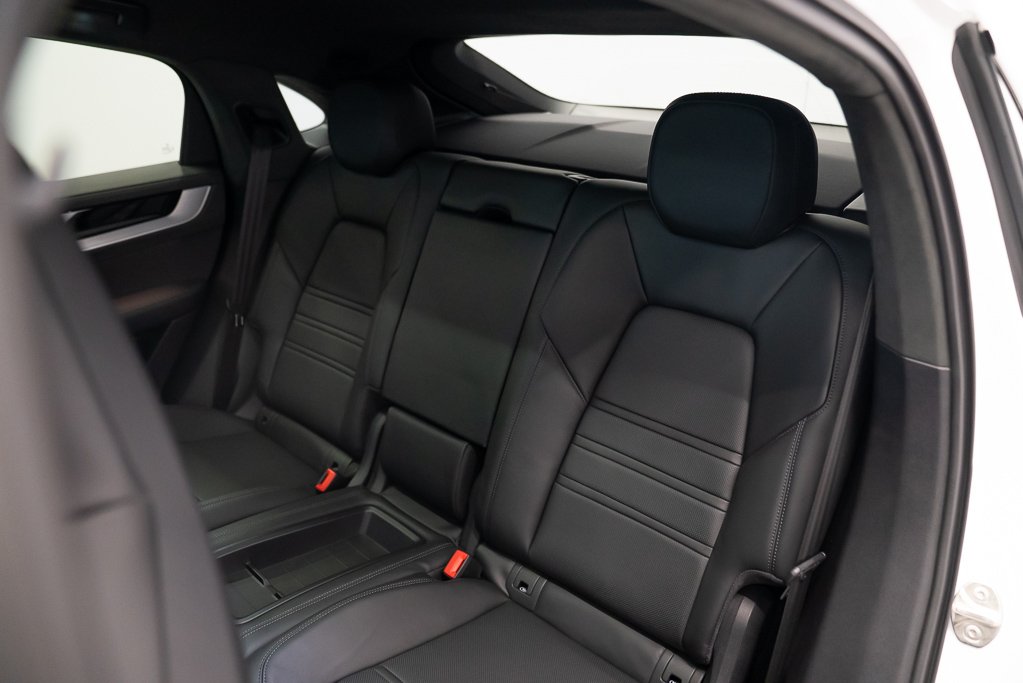 2024 Porsche Cayenne Turbo E-Hybrid Coupe AWD White Kirkland - photo #21