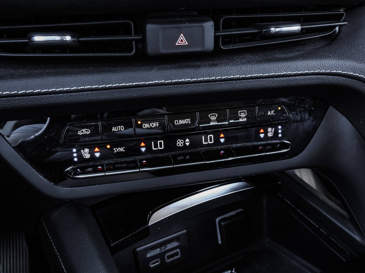 2022 Buick Envision AWD 4dr Avenir Black Sherwood Park - photo #30