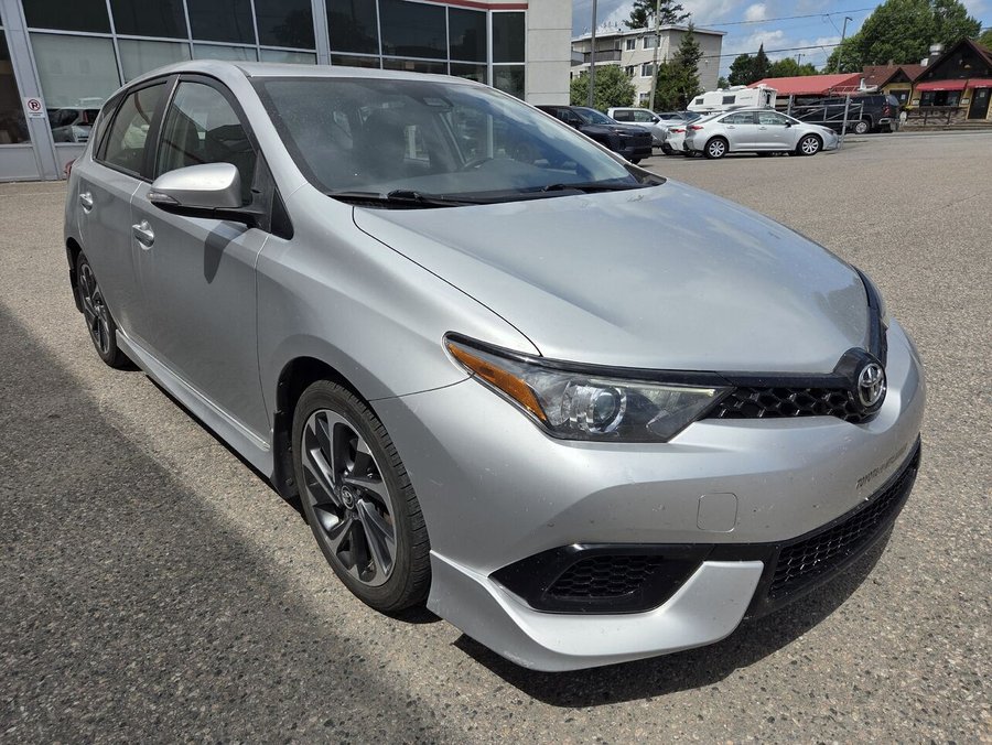 2018 Toyota COROLLA IM 2018 Silver