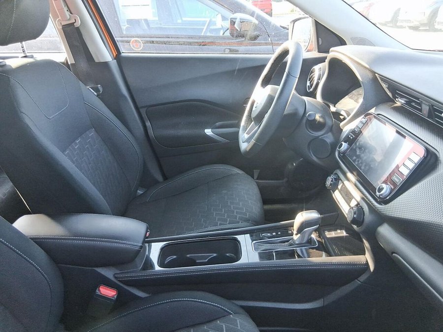 Nissan Kicks SV 2024 2024 Orange