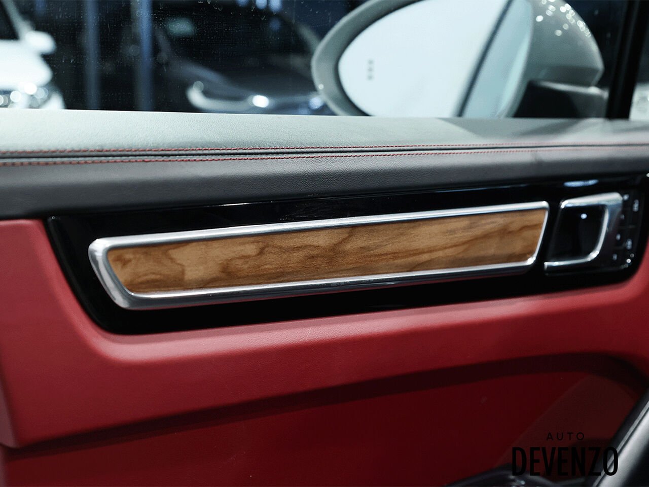 2022 Porsche Cayenne Grey Saint-Eustache - photo #12