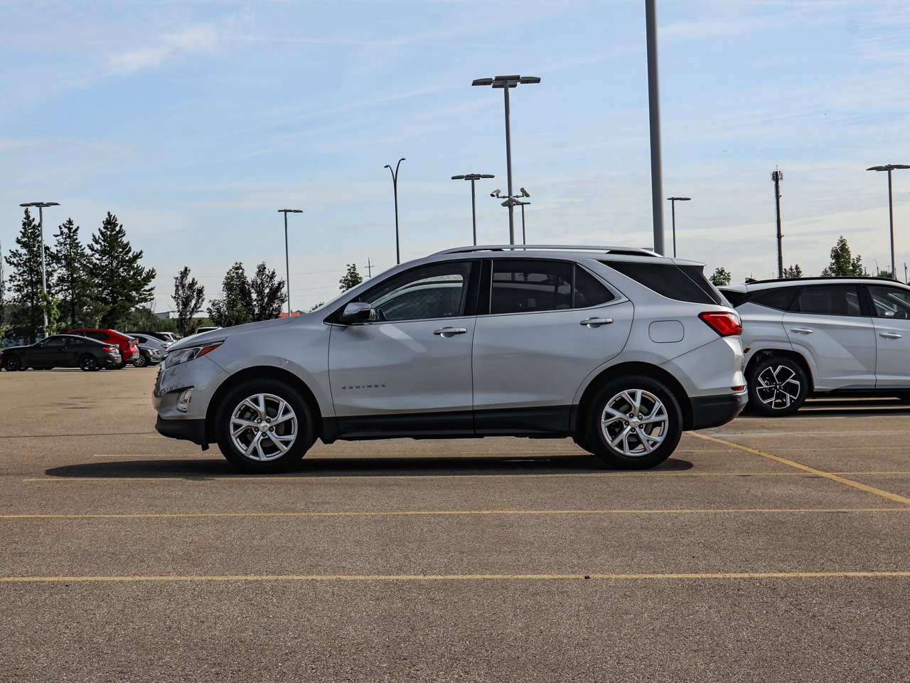 2021 Chevrolet Equinox AWD 4dr Premier Grey Sherwood Park - photo #4