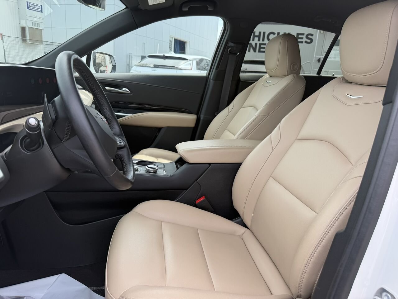 2024 Cadillac XT4 LURURY AWD FINANCEMENT À PARTIR DE 3.99% White Laval - photo #22