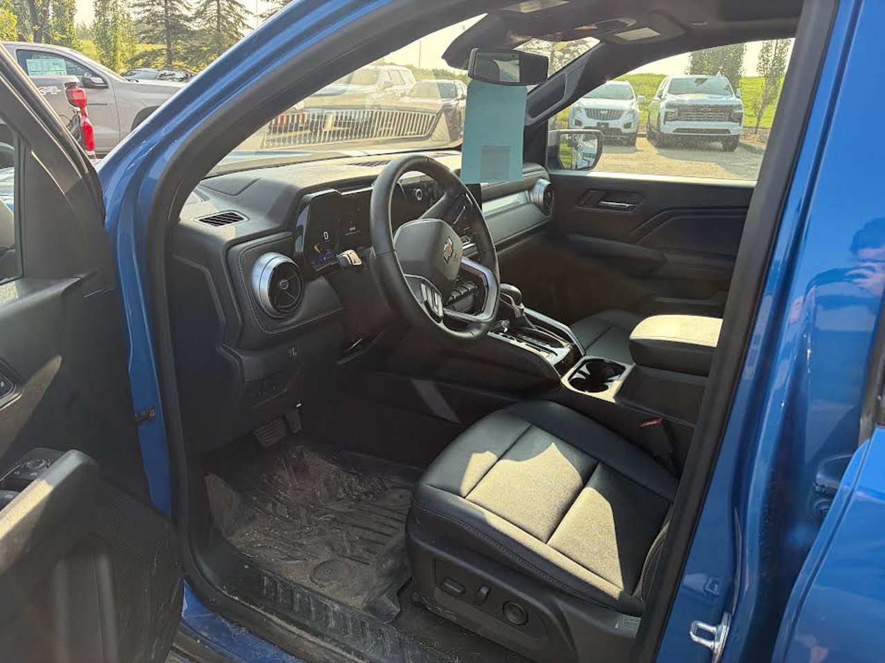 2024 Chevrolet Colorado 4WD Crew Cab LT Blue Sherwood Park - photo #6