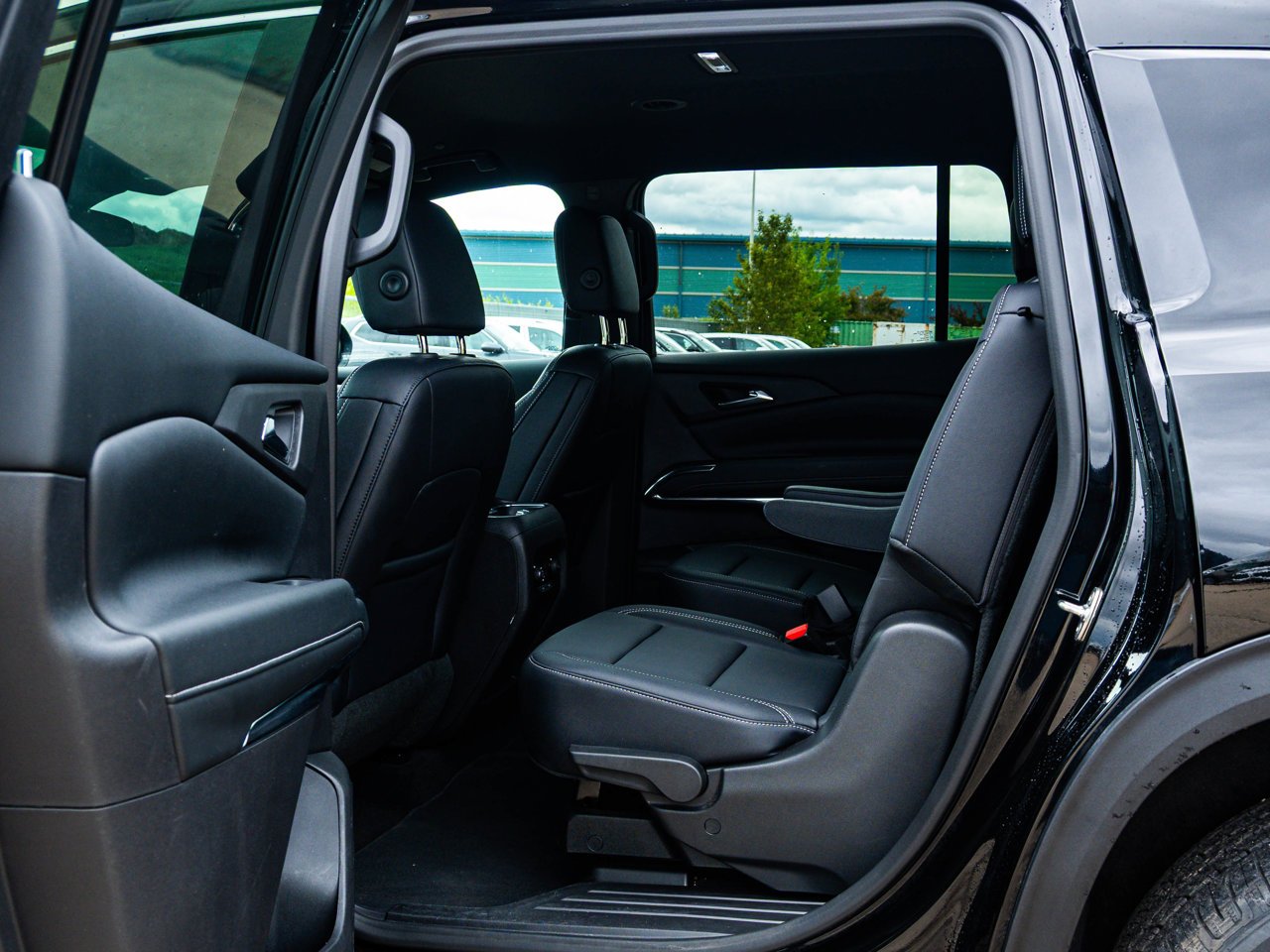 2026 Chevrolet Traverse AWD 4dr LT Black Sherwood Park - photo #27