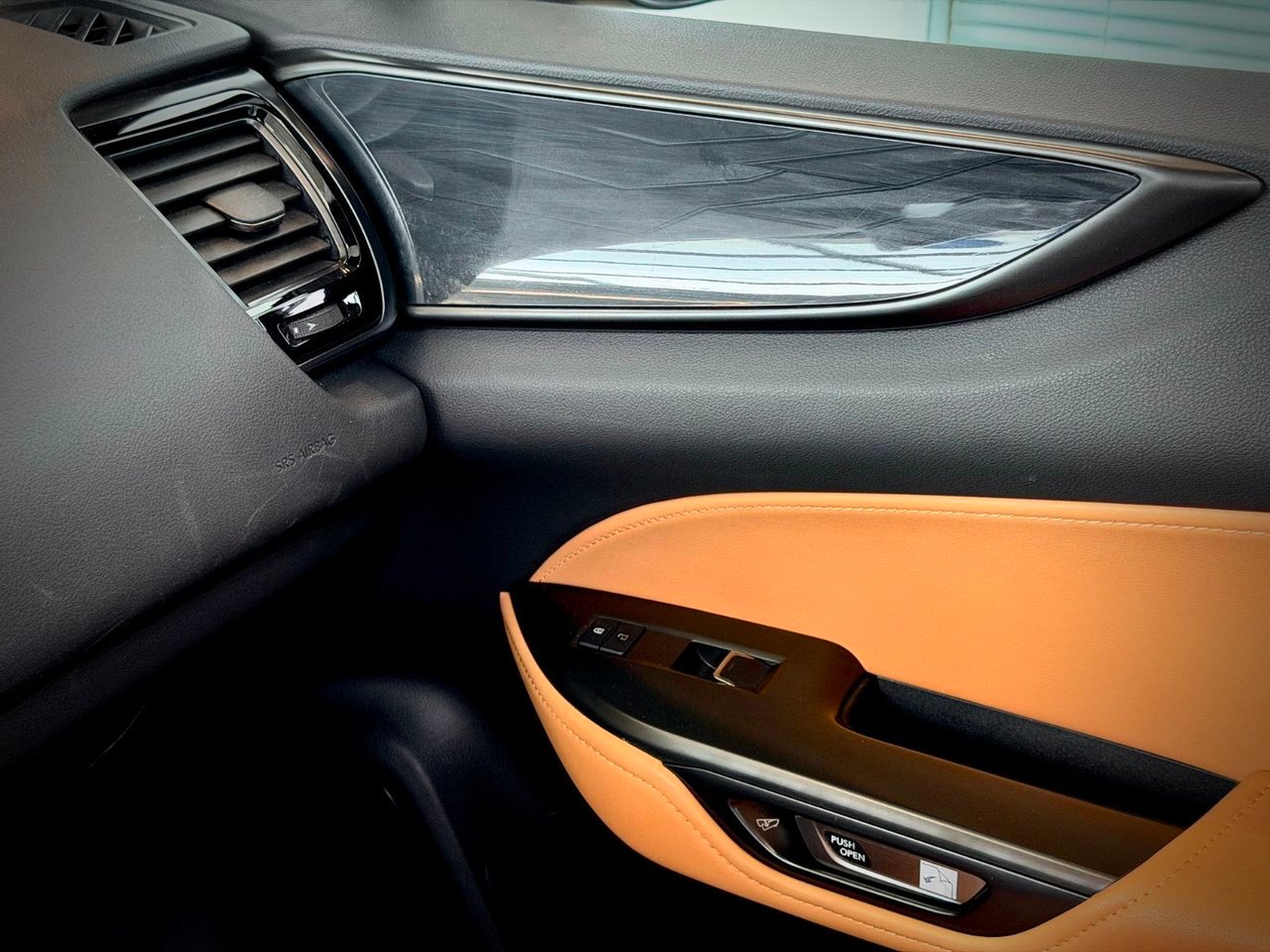 2022 Lexus NX Silver Notre-Dame-des-Prairies - photo #26