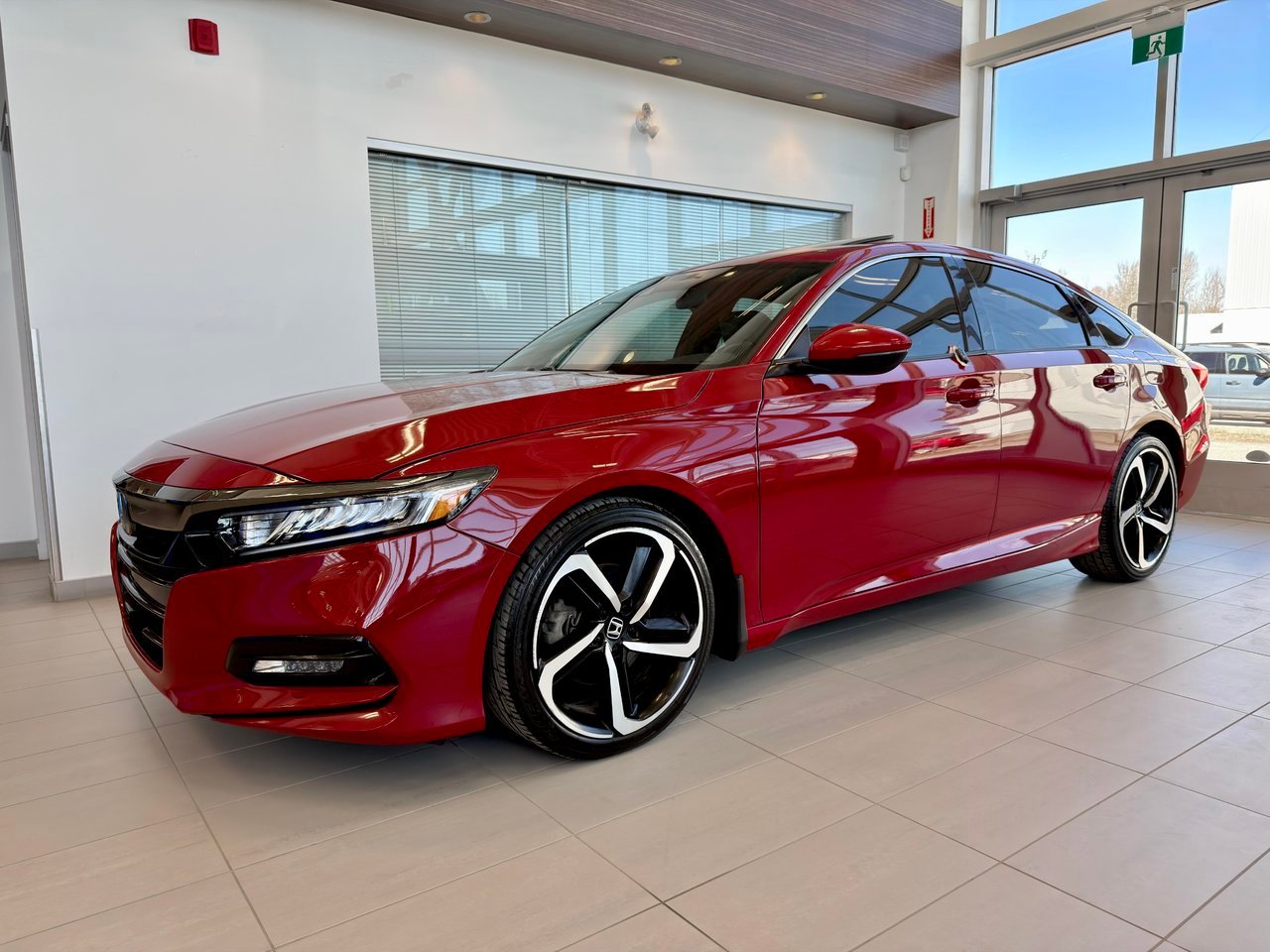 Honda Accord Sedan 2019 Rouge Notre-Dame-des-Prairies - photo #1