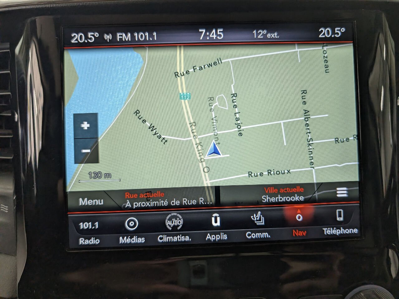 2019 Ram 1500 1C6SRFDT8KN573070 Silver Sherbrooke - photo #13