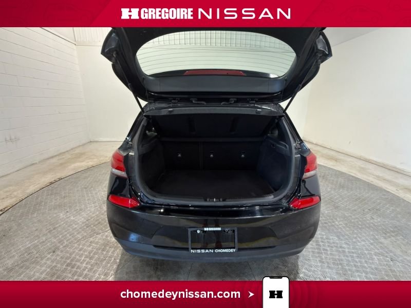 Hyundai Elantra 2018 Noir Laval - photo #25