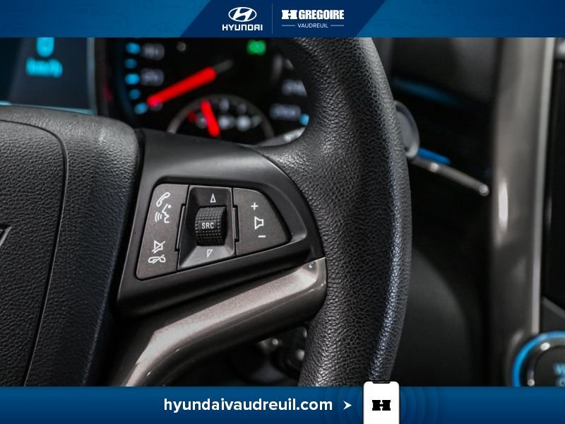 2013 Chevrolet Malibu Red Laval - photo #22