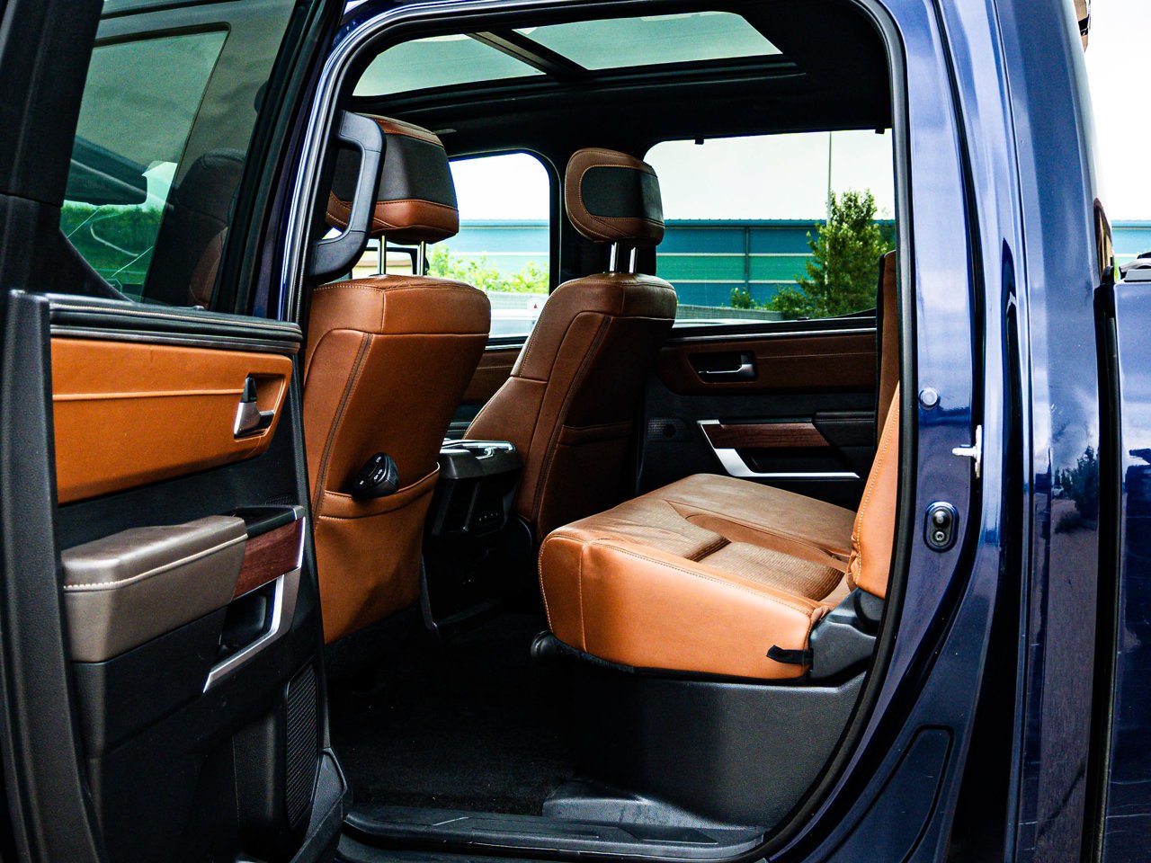 2022 Toyota Tundra 4x4 Crewmax Platinum Long Bed Blue Sherwood Park - photo #30